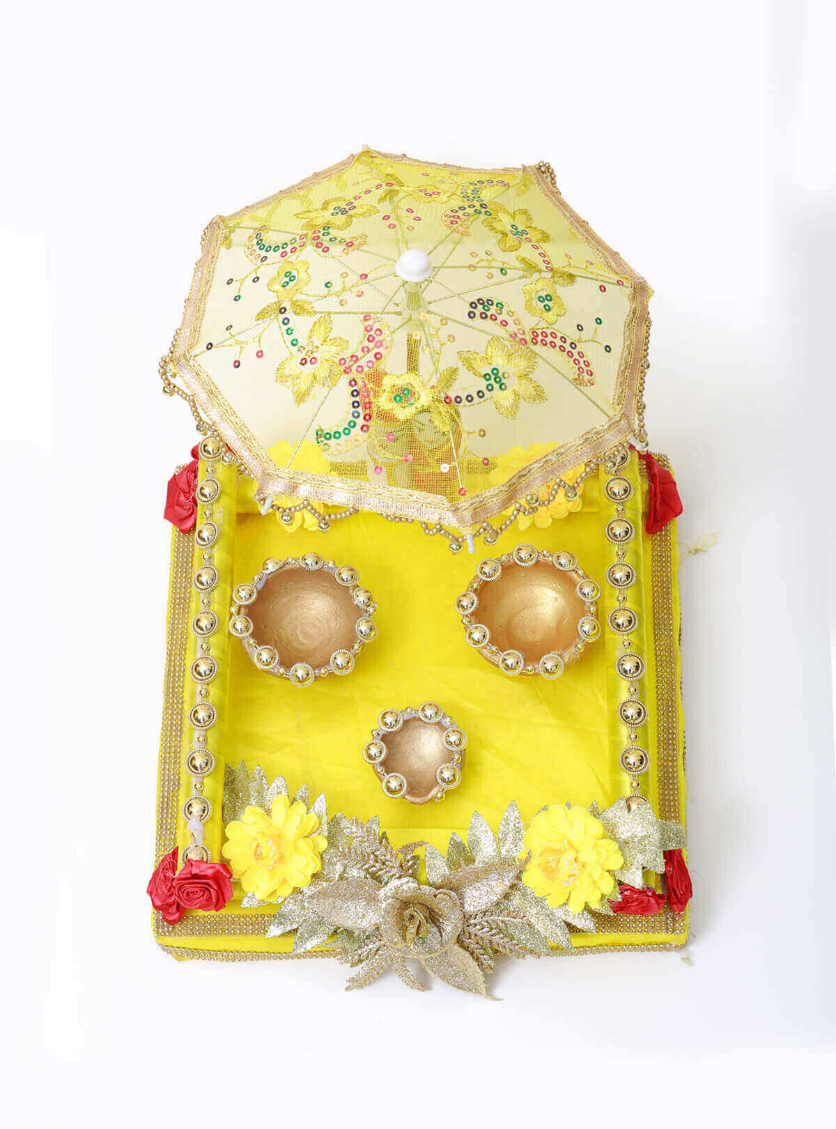 Share 112+ bangladeshi holud dala decoration seven.edu.vn